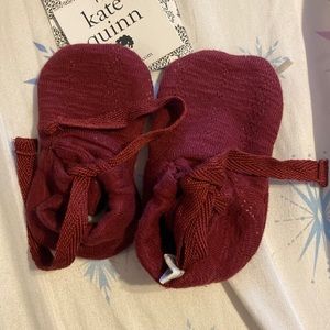6-12 booties Kate Quinn organic cotton. Never worn